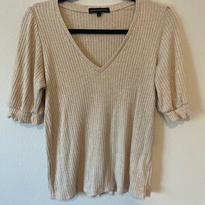 Nordstrom’s Gibson Ribbed V-Neck Blouse - Cream Size Large in GREAT Condition